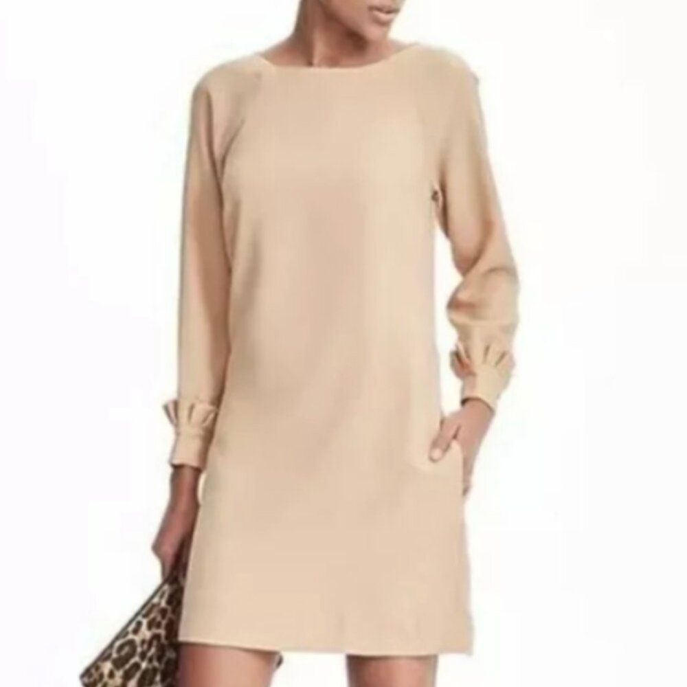 Banana Republic lng sleeve ruffle cuff shift dress Size 4
